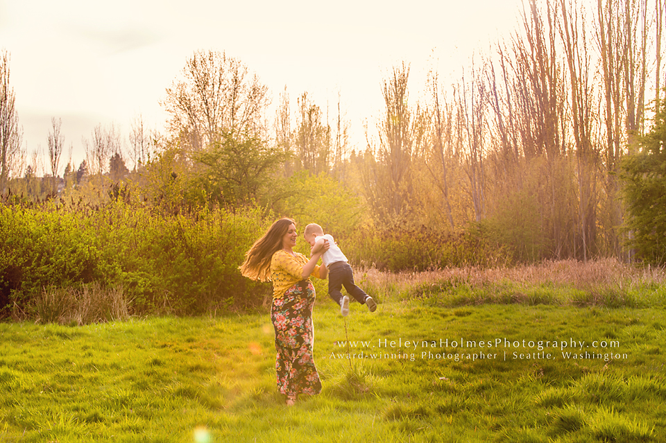 Magnuson Park - Family Photographer