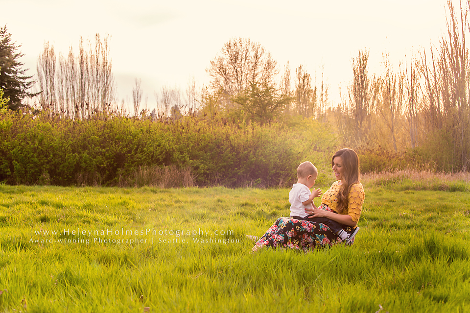 Magnuson Park - Family Photographer