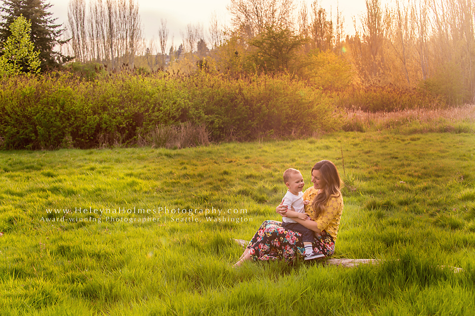 Magnuson Park - Family Photographer