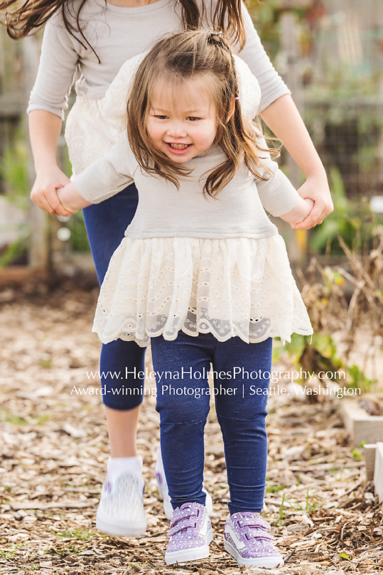 Sister Photo Shoot - Seattle's Best Child and Family Photographer