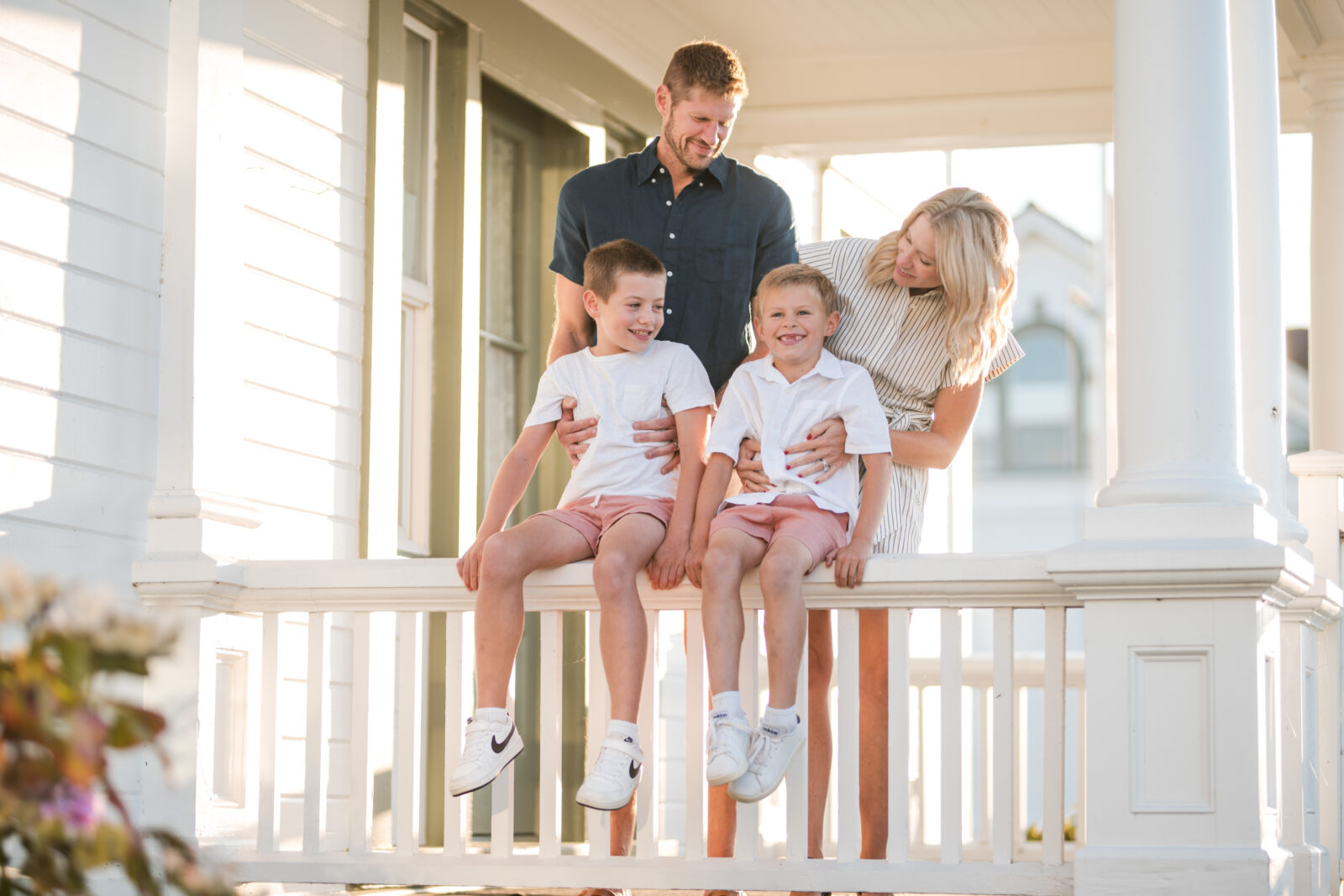 Summer Family Photos - Mukilteo Lighthouse