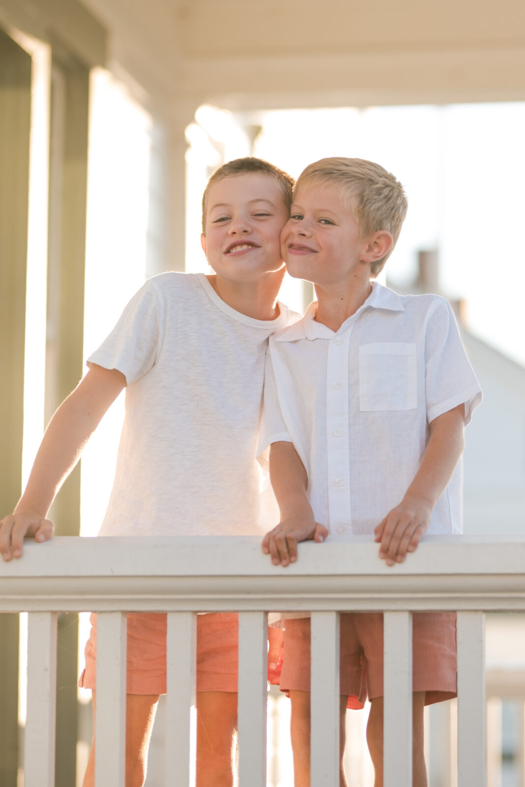Summer Family Photos - Mukilteo Lighthouse