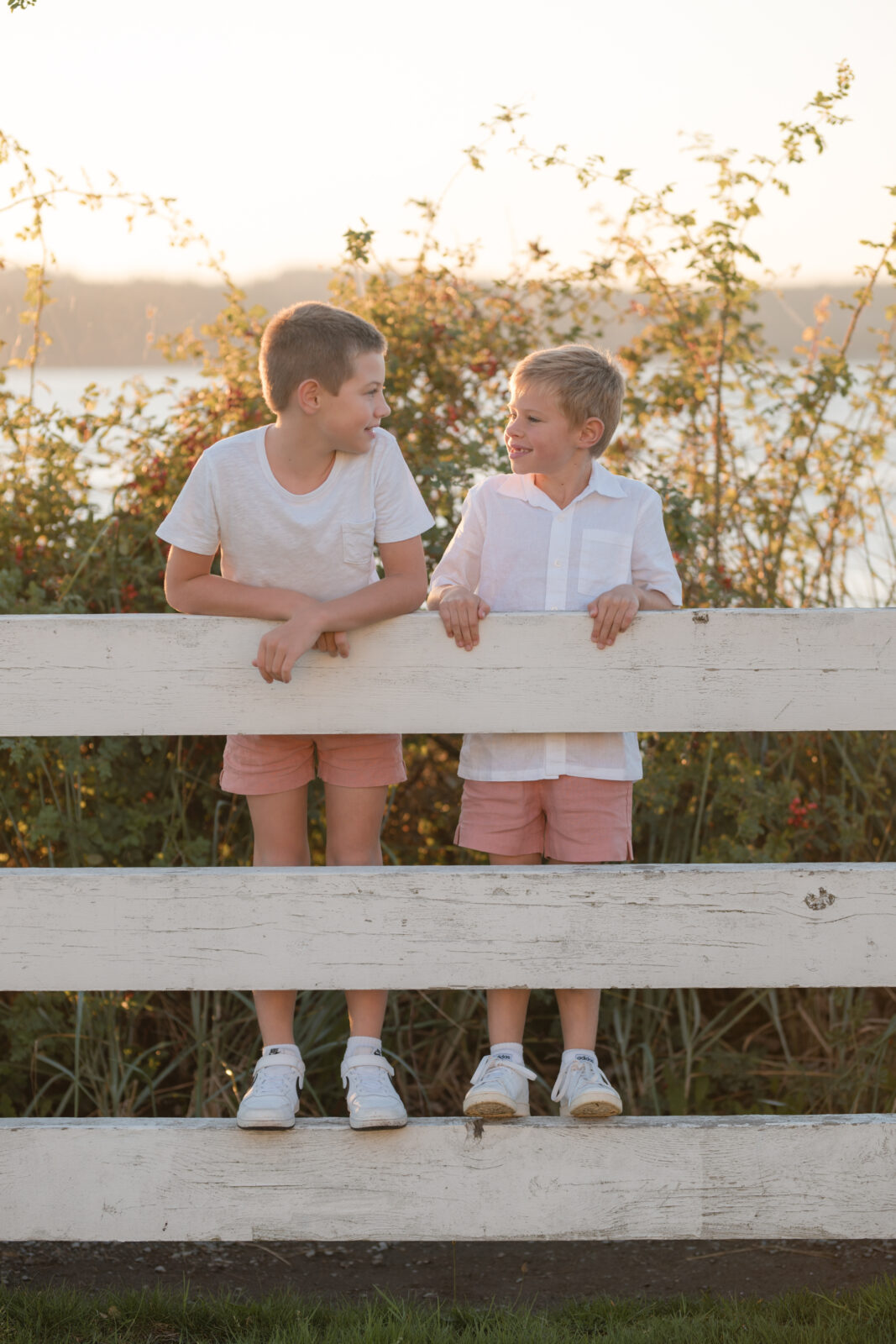 Summer Family Photos - Mukilteo Lighthouse